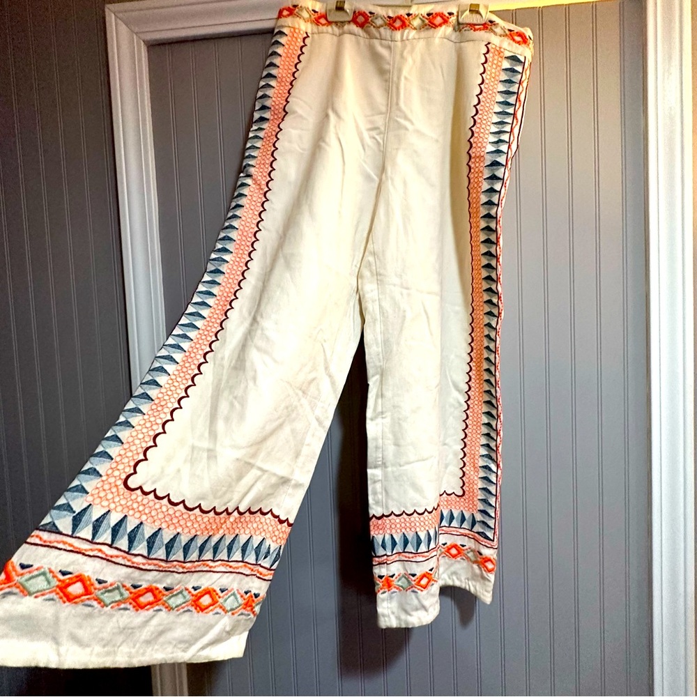 Anthropologie white Pants: high waist, embroidered